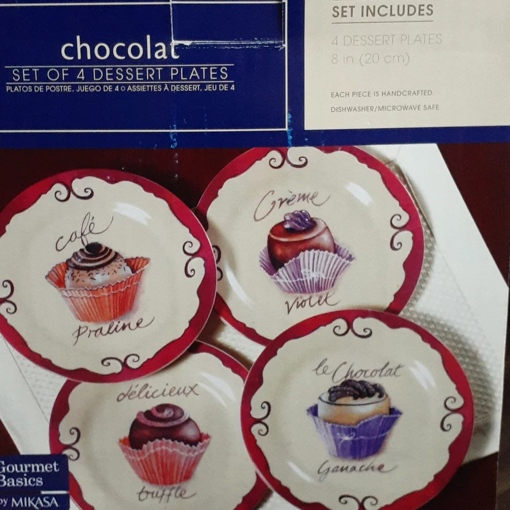 Gourmet Basics by Mikasa chocolat 4 PC ROUND Dessert Plate Set RARE Find New!